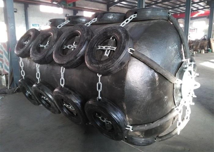 Anti Collision Marine Pier Fenders , Polyurethane Large Round Boat Fenders