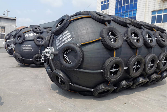 Fendercare BV Approved Floating Pneumatic Rubber Fender For Ship Berthing