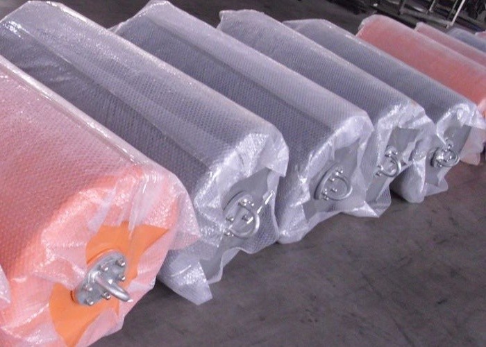 Anti Collision Marine Pier Fenders , Polyurethane Large Round Boat Fenders