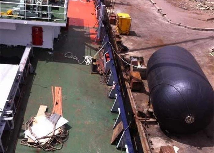 Grey Color Of Boat Rubber Floating Fender Marine Rubber Fender