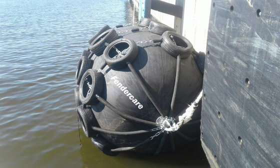 Easy Installation Pneumatic Rubber Fender Anti Collision For Mooring