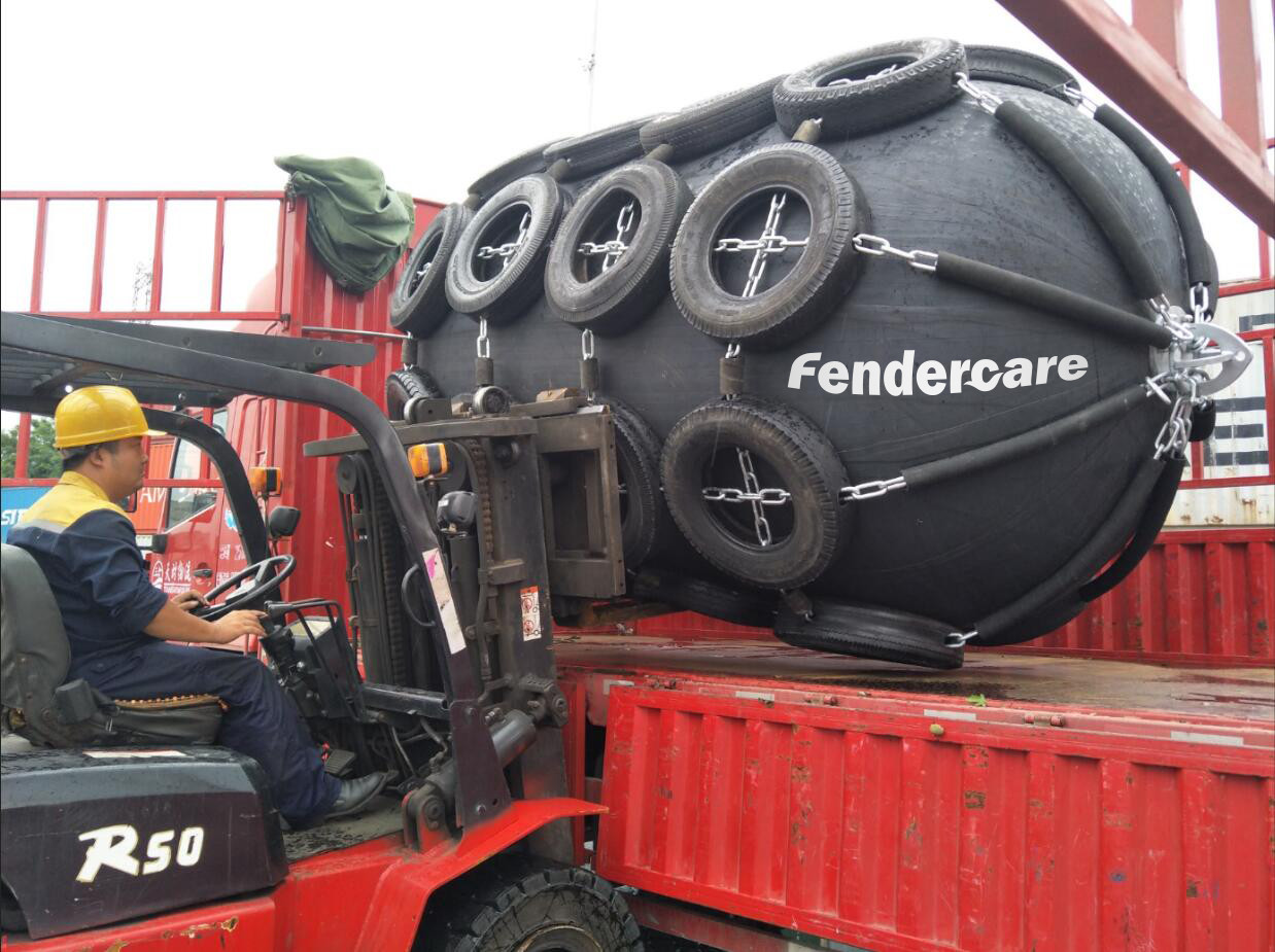 Fendercare Marine Ship Boat Pneumatic Rubber Fender For Ship Protection