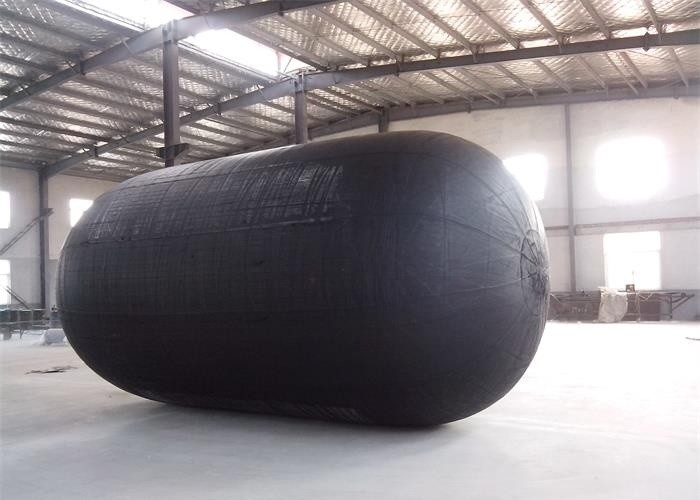 Boat Weight From 15000 - 200000T Of Pneumatic Air Filled Rubber Ship Fender