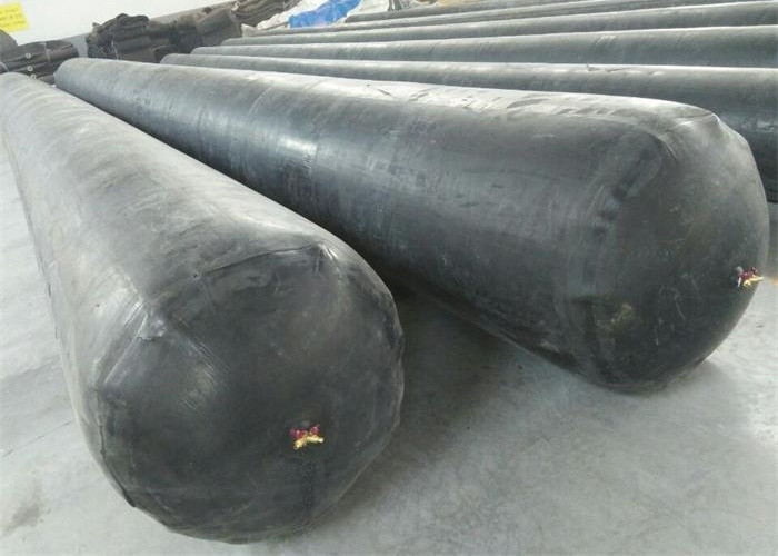 Black Appearance Inflatable Rubber Balloon High Strength For Concrete Pipe