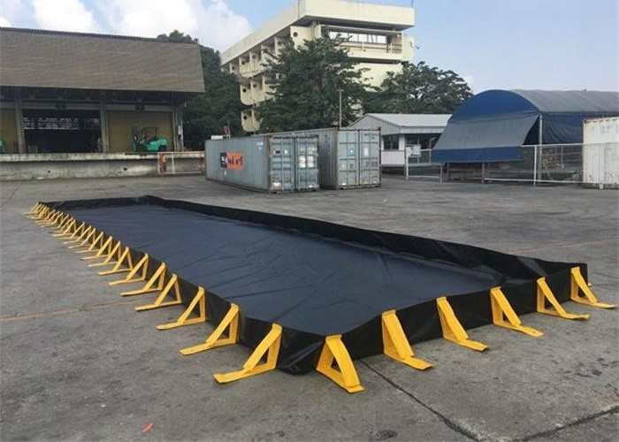 Easy Installation Spill Berm Containment Dike , Fuel Containment Berm Light Weight
